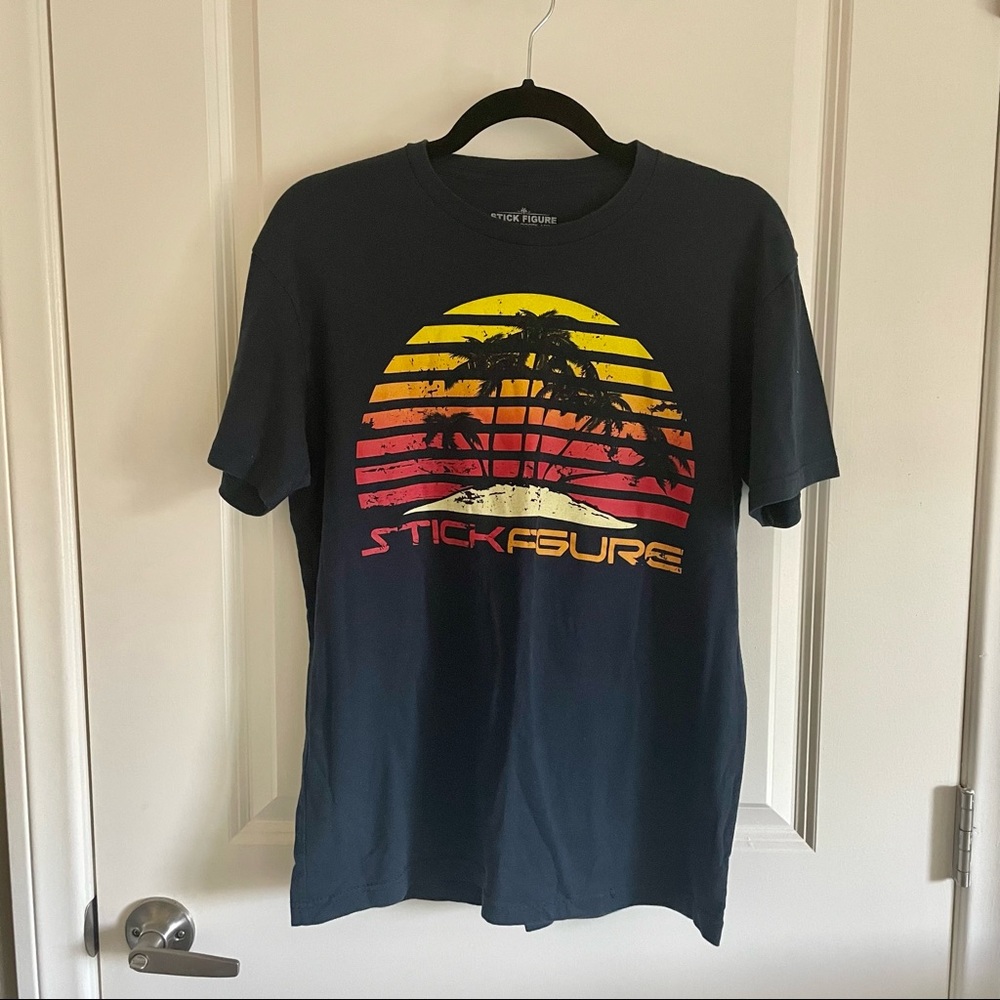 Men's Black Graphic Tee - Short Sleeve